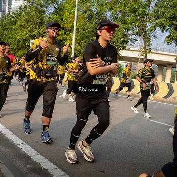 Runner Photo 6716698
