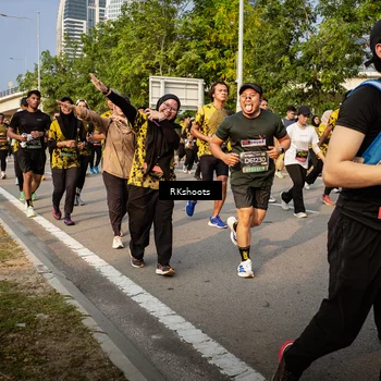 Runner Photo 6716745