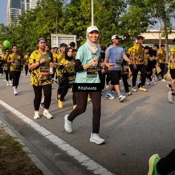 Runner Photo 6716801