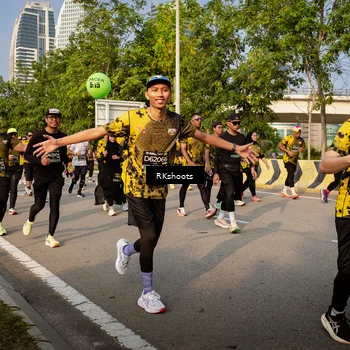 Runner Photo 6716877