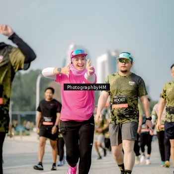 Runner Photo 6716899