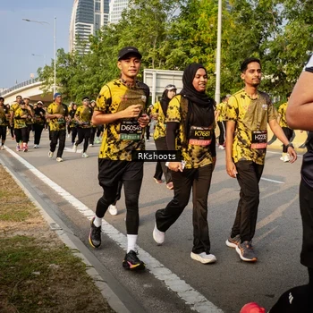 Runner Photo 6716909