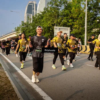 Runner Photo 6716925