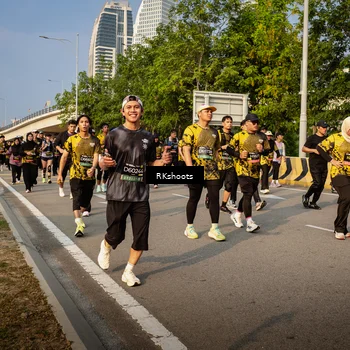 Runner Photo 6716926