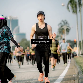 Runner Photo 6716928