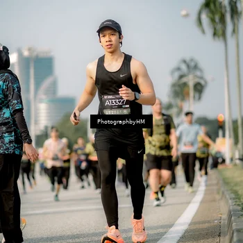 Runner Photo 6716939