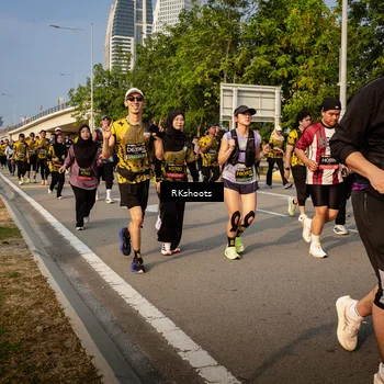 Runner Photo 6716957