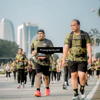 Runner Photo 6716959