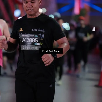 Runner Photo 6716980