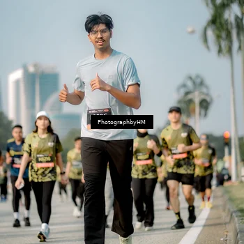 Runner Photo 6717000