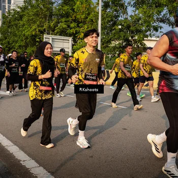 Runner Photo 6717004