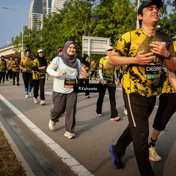 Runner Photo 6717059
