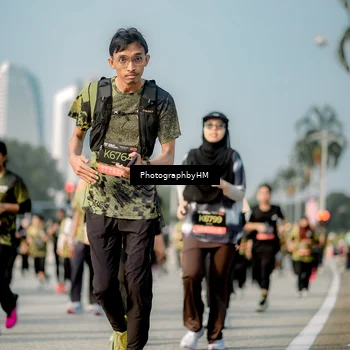Runner Photo 6717086