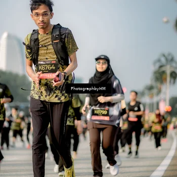 Runner Photo 6717100