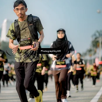 Runner Photo 6717104