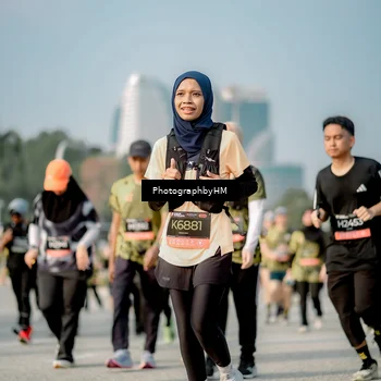 Runner Photo 6717105