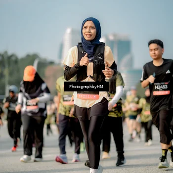 Runner Photo 6717107