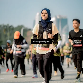 Runner Photo 6717110