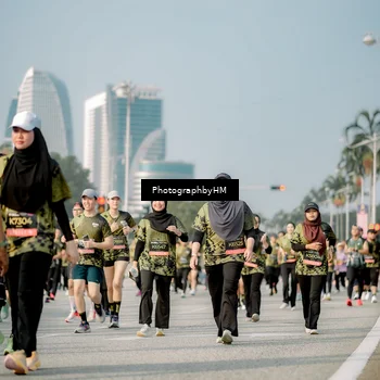 Runner Photo 6717125