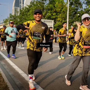 Runner Photo 6717189