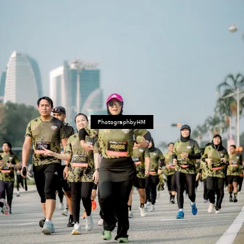 Runner Photo 6717257