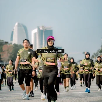 Runner Photo 6717276