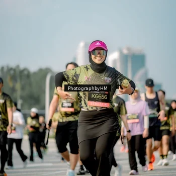 Runner Photo 6717302