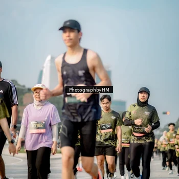 Runner Photo 6717309