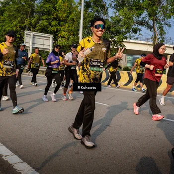 Runner Photo 6717359