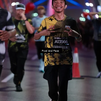 Runner Photo 6717367