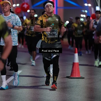 Runner Photo 6717374