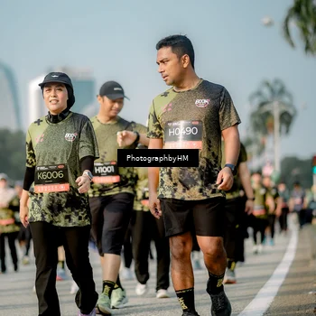 Runner Photo 6717400