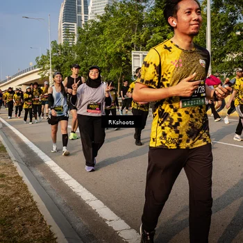 Runner Photo 6717405