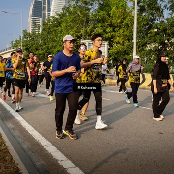 Runner Photo 6717429