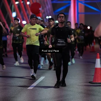 Runner Photo 6717442