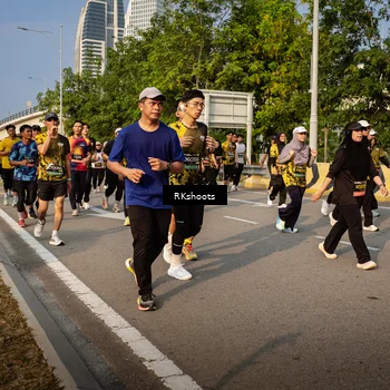 Runner Photo 6717445