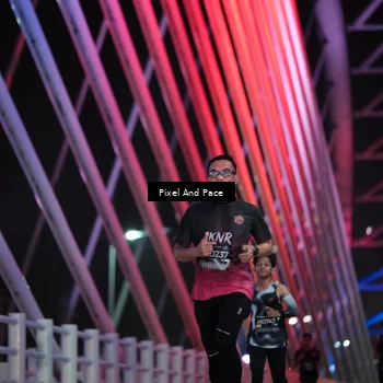 Runner Photo 6717478
