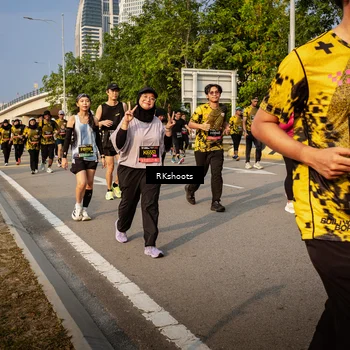 Runner Photo 6717489