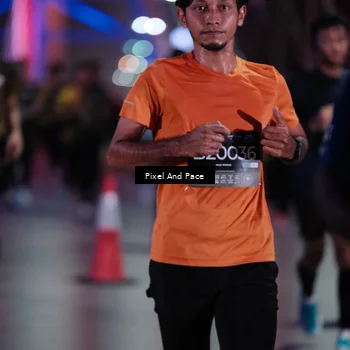 Runner Photo 6717502