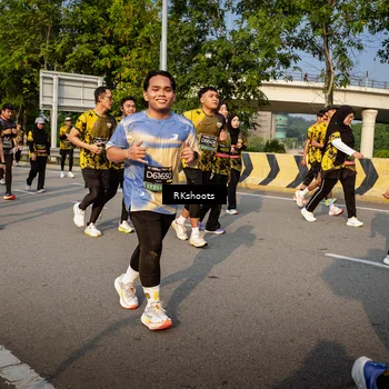 Runner Photo 6717521