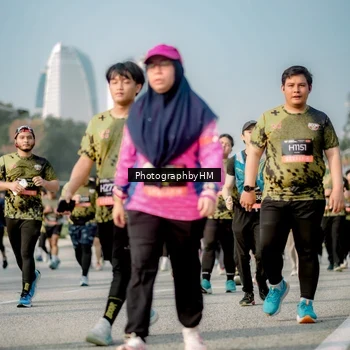 Runner Photo 6717579
