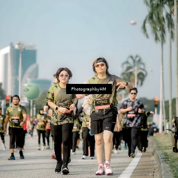 Runner Photo 6717642
