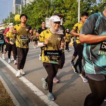 Runner Photo 6717743