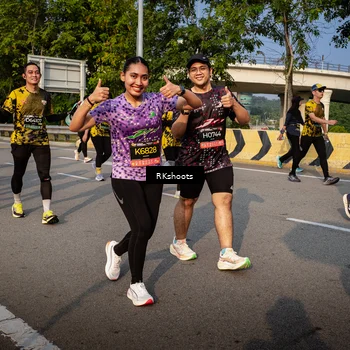 Runner Photo 6717874