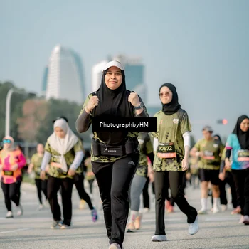 Runner Photo 6717875