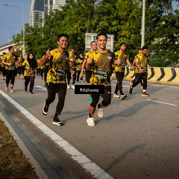 Runner Photo 6717899
