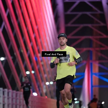 Runner Photo 6717905