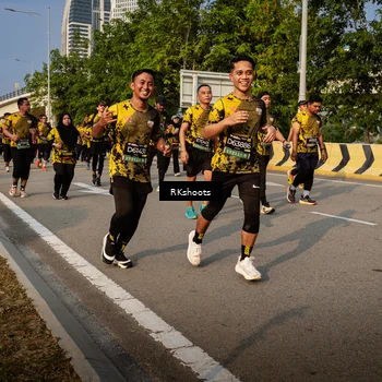 Runner Photo 6717909