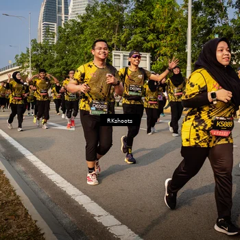 Runner Photo 6717926