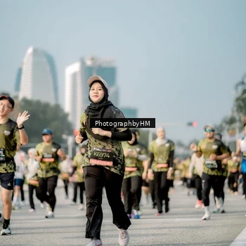 Runner Photo 6717973